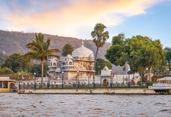 Rising majestically from the waters of Lake Pichola, Jag Mandir Palace is a dreamy mirage floating in the middle of a shimmering blue oasis