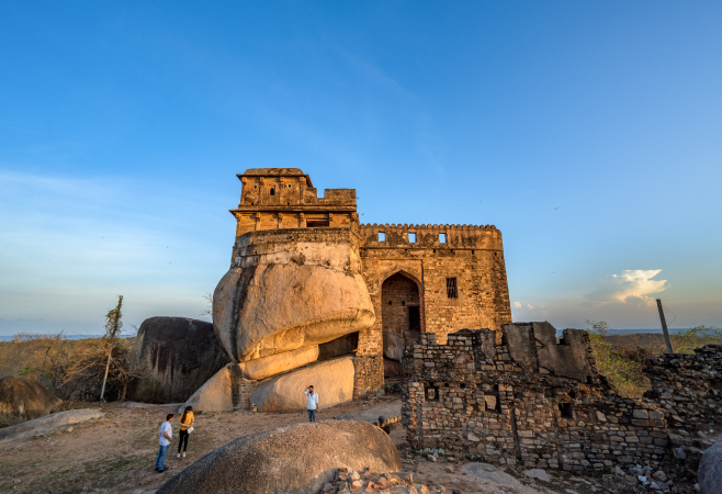 Madan Mahal Fort is on a rocky hill, offering panoramic views of Jabalpur and the countryside.