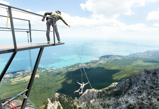 Bungee jumps in Bengaluru take place within the city limits, making them more accessible to thrill-seeking visitors.