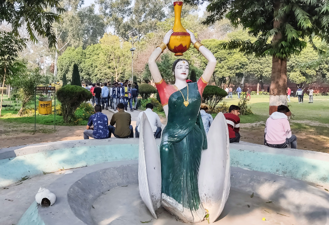 With lush green landscape and a toy train, Rakh Bagh Park of Ludhiana is a favourite spot for children, joggers, and walkers