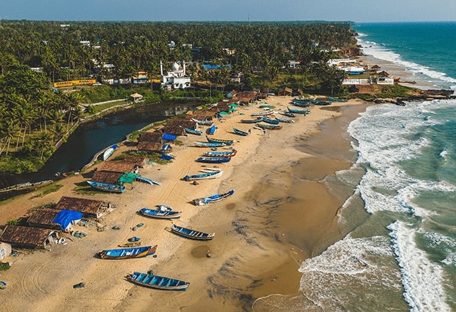 The best time to visit Varkala is between October to March, when the weather is pleasant, the sky is clear, and the evenings are cool