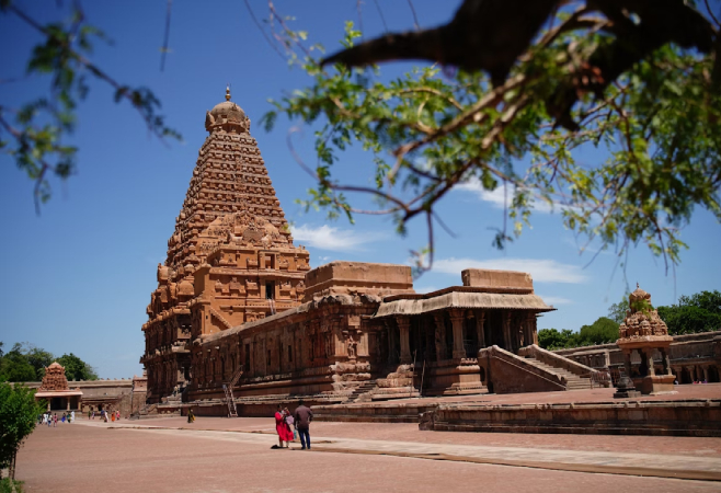 October to March is the best time to visit Tamil Nadu, as it offers the perfect mix of pleasant climate, cultural festivals, and natural beauty.