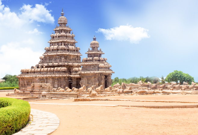 It’s a bustling Indian city home to many sea beaches, British colonial architecture, newly developed markets, and some of the oldest temples in the world