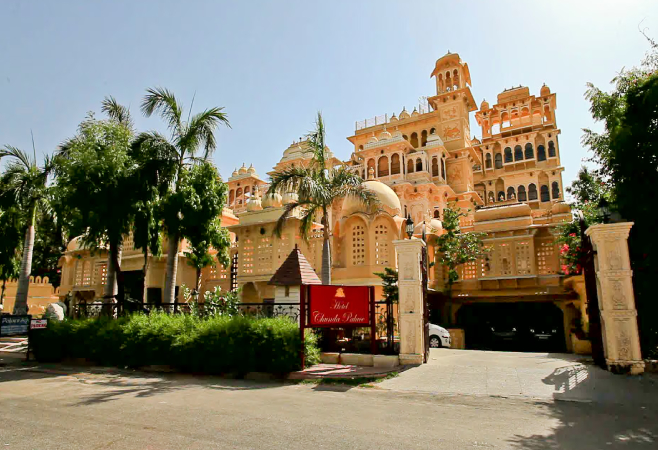 Chunda Palace is a luxurious palace hotel in Udaipur, with heritage-inspired rooms, pools, a fitness center, and is near Lake Pichola.
