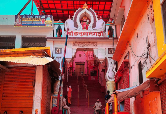 Shri Hanuman Garhi Mandir is one of the most famous temples in Ayodhya