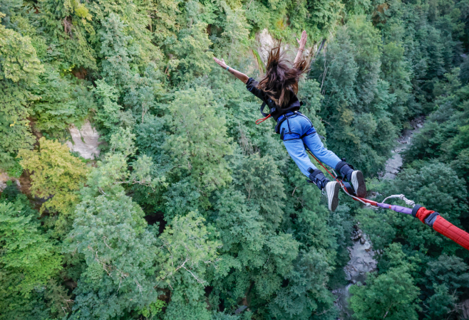 Bungee jumping in India offers a variety of experiences, from the highest jumps in Rishikesh to the unique crane jumps in Bangalore. These places promise a thrilling adventure. 